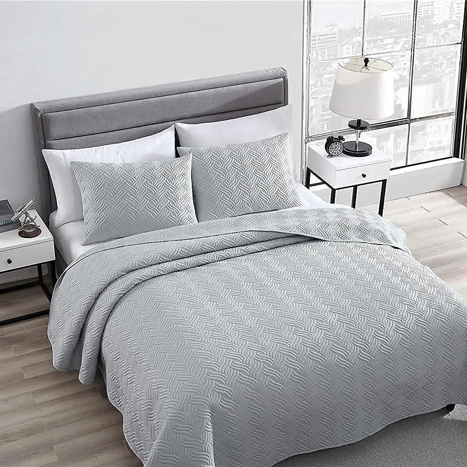 3-Piece Set: Embossed Quilted Comforter Set