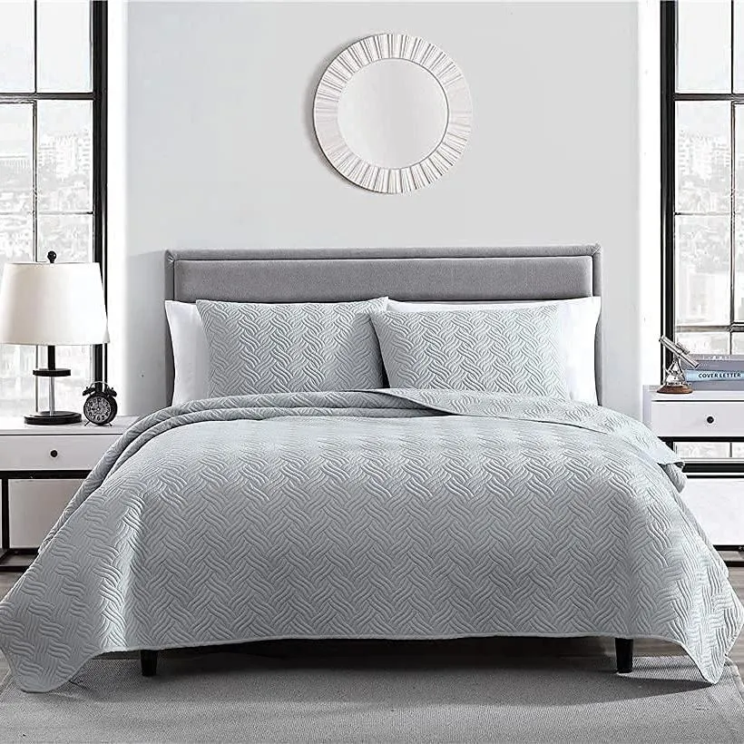 3-Piece Set: Embossed Quilted Comforter Set