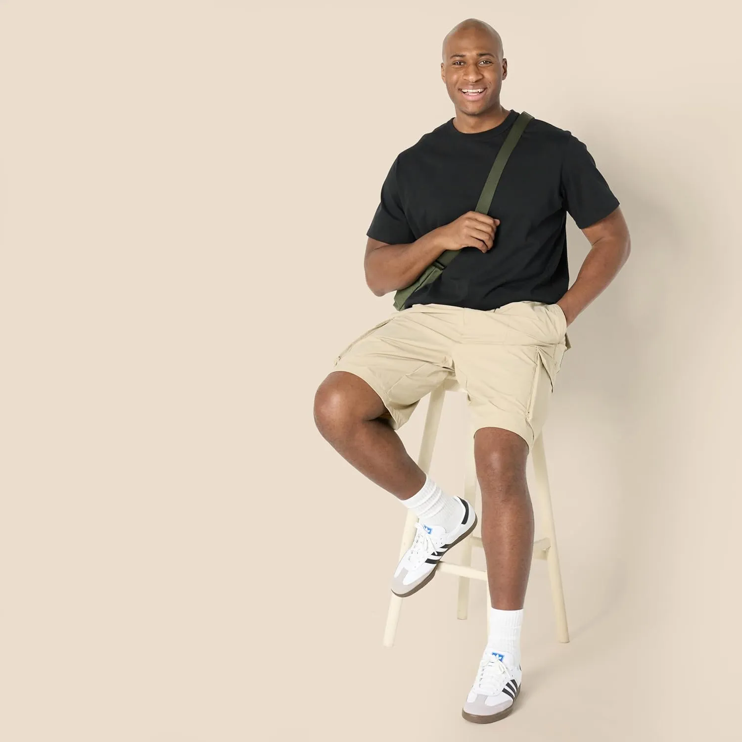 Amazon Essentials Men's Relaxed-Fit Heavyweight Cotton T-Shirt