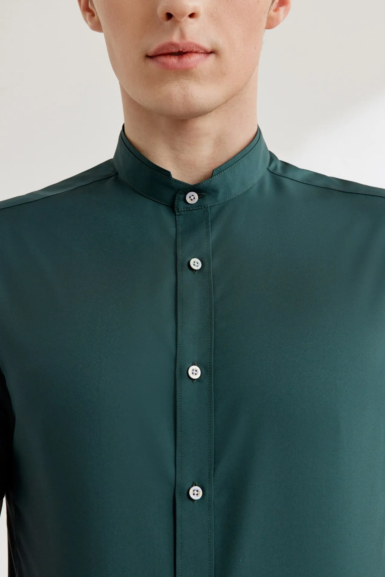 Dry Wicking Stand Collar Casual Shirt in Smart Fit Short Sleeve